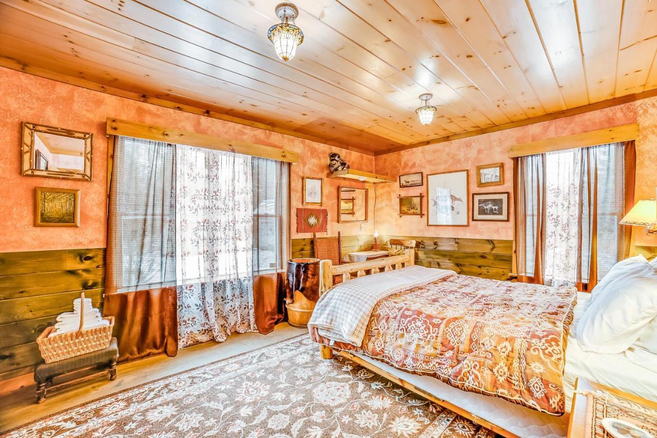 North River The Bear Lodge מראה חיצוני תמונה